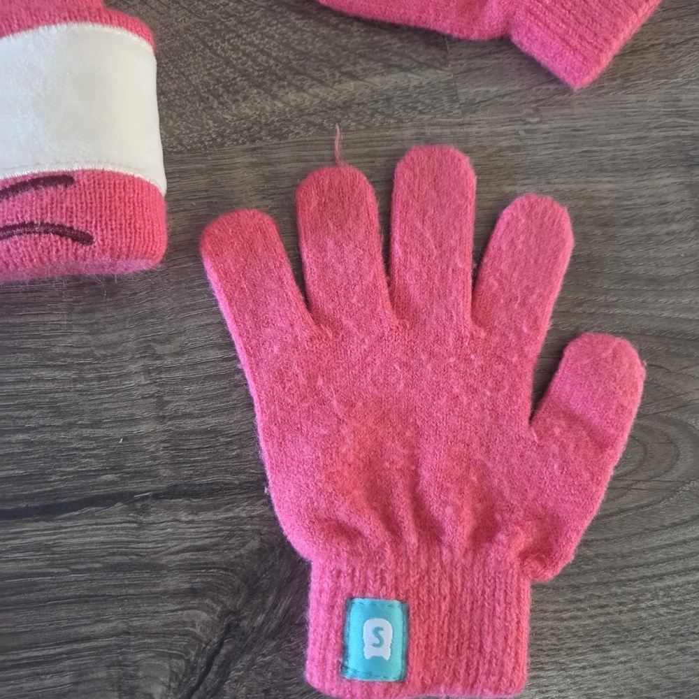 Squishmallows FiFi The Fox Hat & Gloves Set